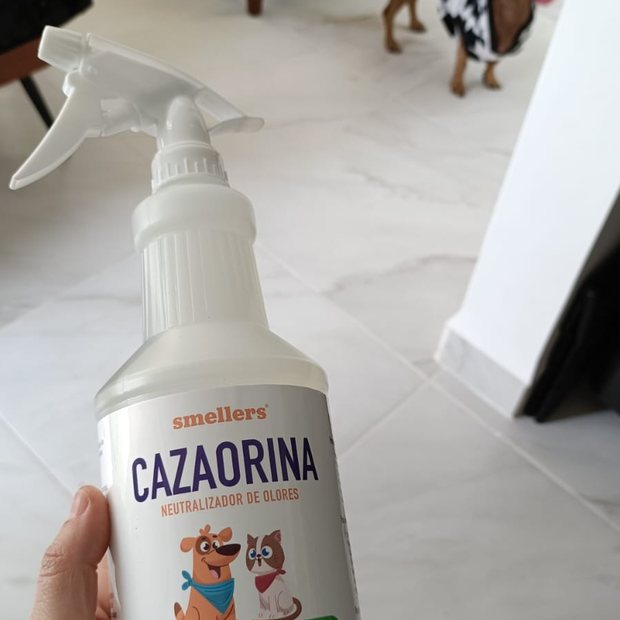 Foto de clienta usando Cazaorina